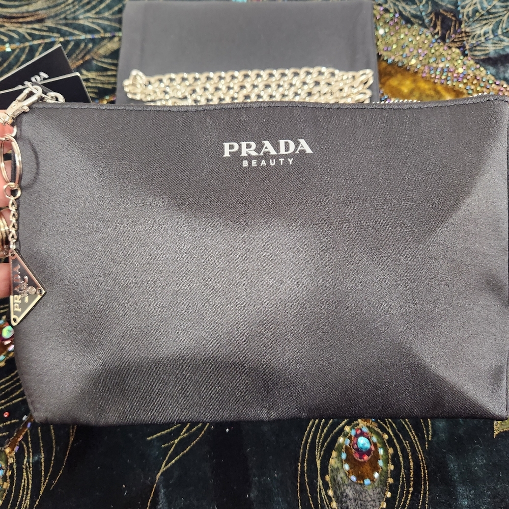 Prada Bag - Picture 2 of 9